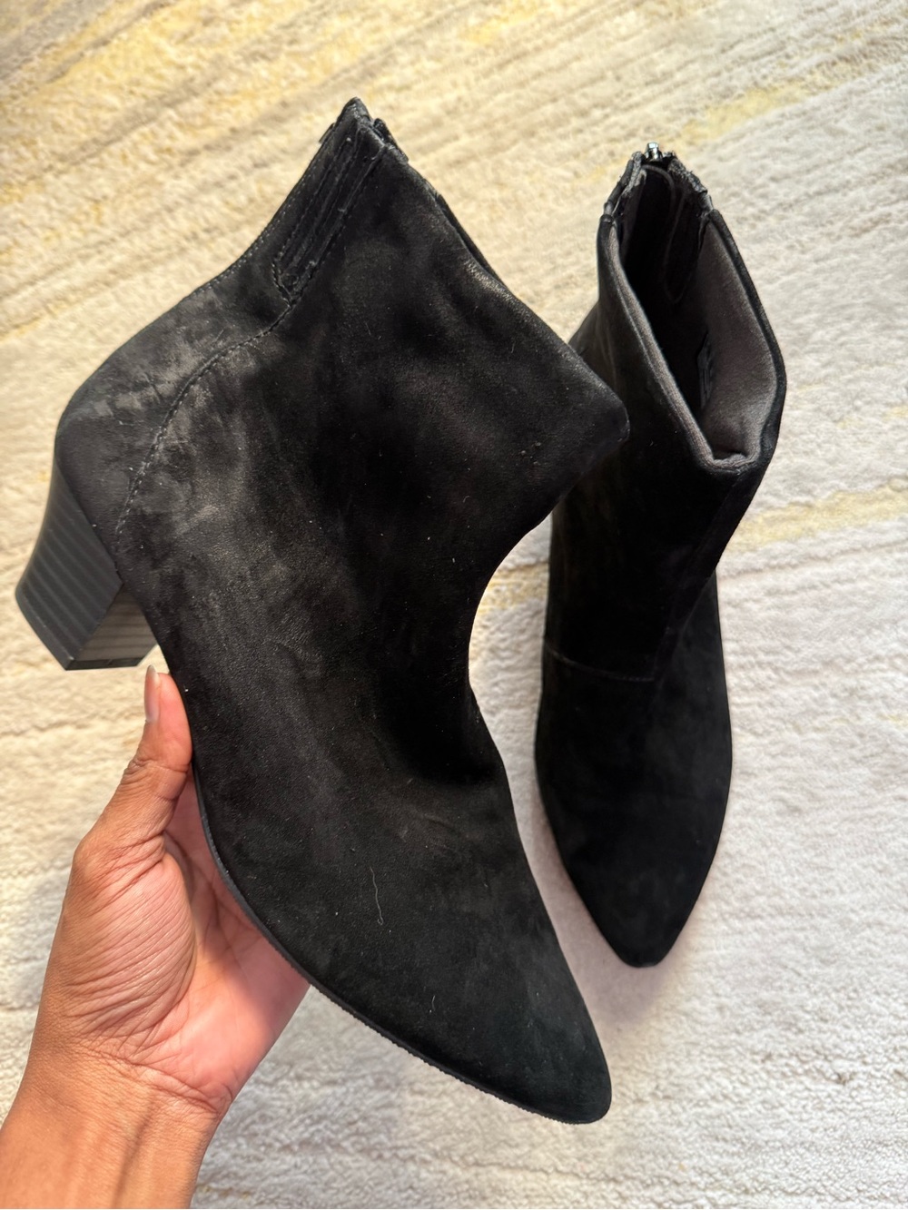 Clarks Black Suede Pointed Toe Ankle Booties Size 9